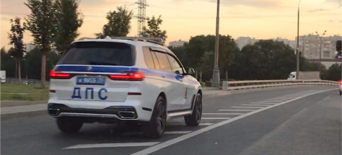 В автопарке московской ГИБДД появился внедорожник BMW X7