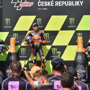 Третий этап гонки MotoGP: Брэд Биндер побеждает на шинах Michelin