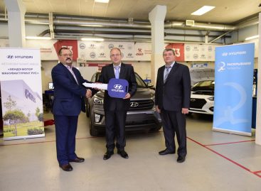 Завод Hyundai в Петербурге передал студентам-автомеханикам автомобиль Hyundai Creta и автокомпоненты