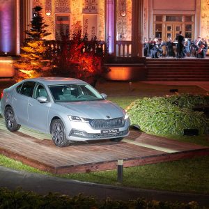 Абсолютно новая Škoda Octavia: видеопрезентация в уникальном онлайн-формате и все цены на версию 1.4 TSI с АКПП