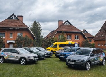 Škoda обновляет автомобильный парк благотворительной организации «Детские деревни – SOS»