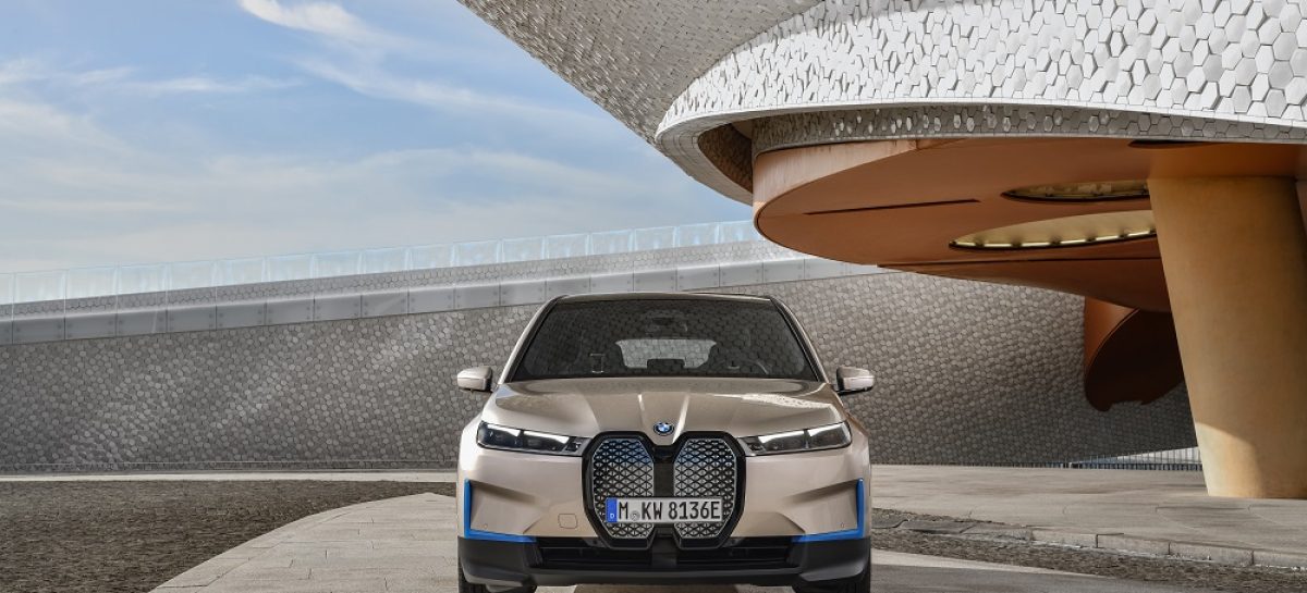 BMW представляет дизайн BMW iX – своего нового технологического флагмана