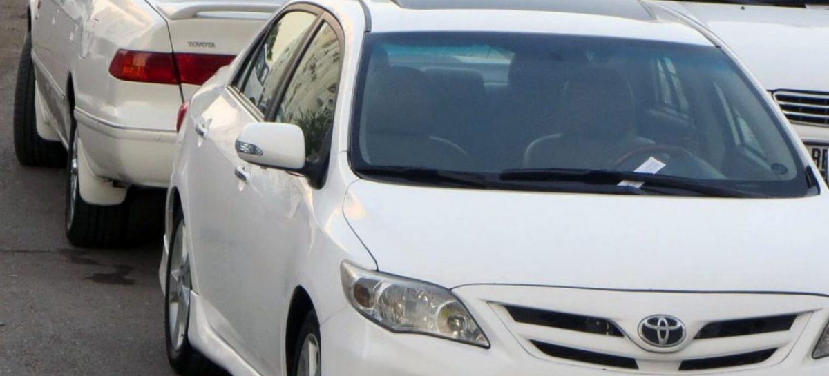 Посольство США в Ашхабаде объявило тендер на закупку автомобиля белого цвета c белыми дверными ручками