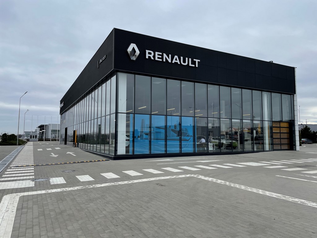 Renault открыла новый дилерский центр в Минеральных водах | AMSRUS