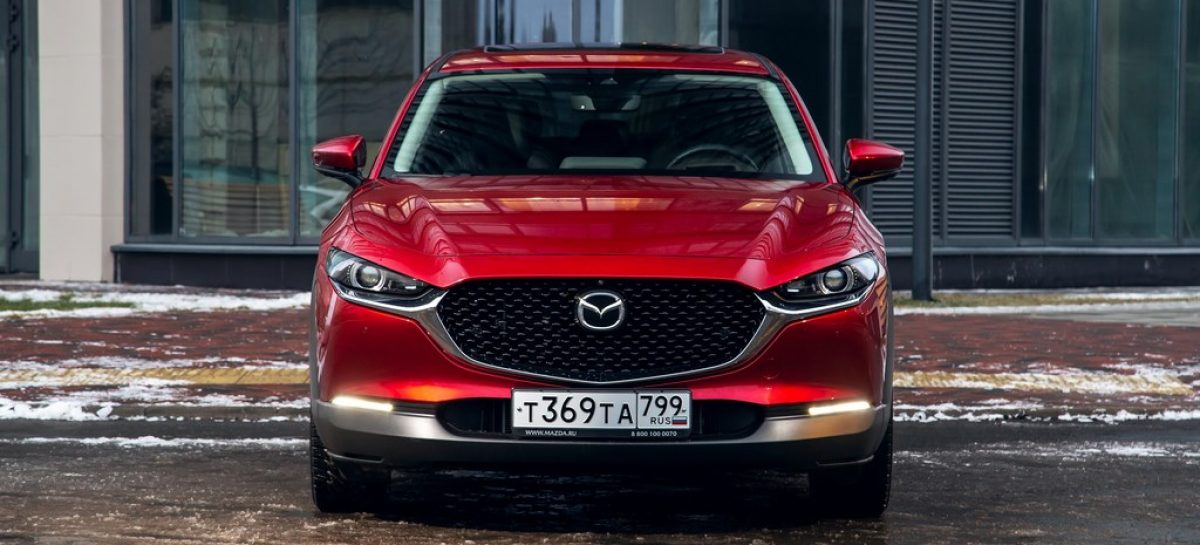 Mazda объявляет цены на все комплектации нового CX-30