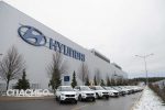 Петербургский завод Hyundai передал 10 автомобилей для врачей городских поликлиник