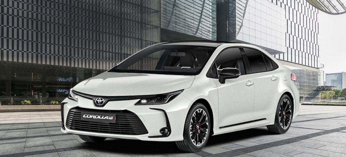 Притягивающие взгляды: Тойота представила Toyota Corolla и C-HR в специальной серии GR Sport