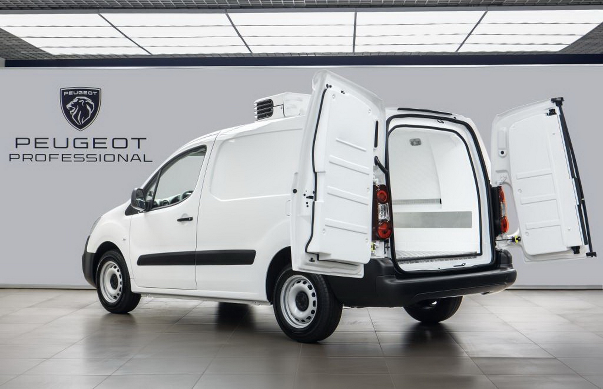 Peugeot представляет новый фургон Partner