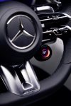 Эксклюзивное знакомство с интерьером нового Mercedes-AMG SL