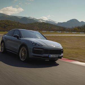 Битурбированный Porsche Cayenne Turbo GT в России уже осенью