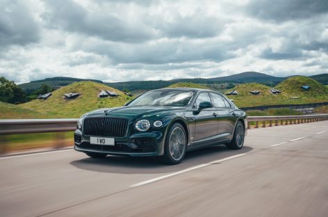 Новый силовой агрегат Bentley модели Flying Spur