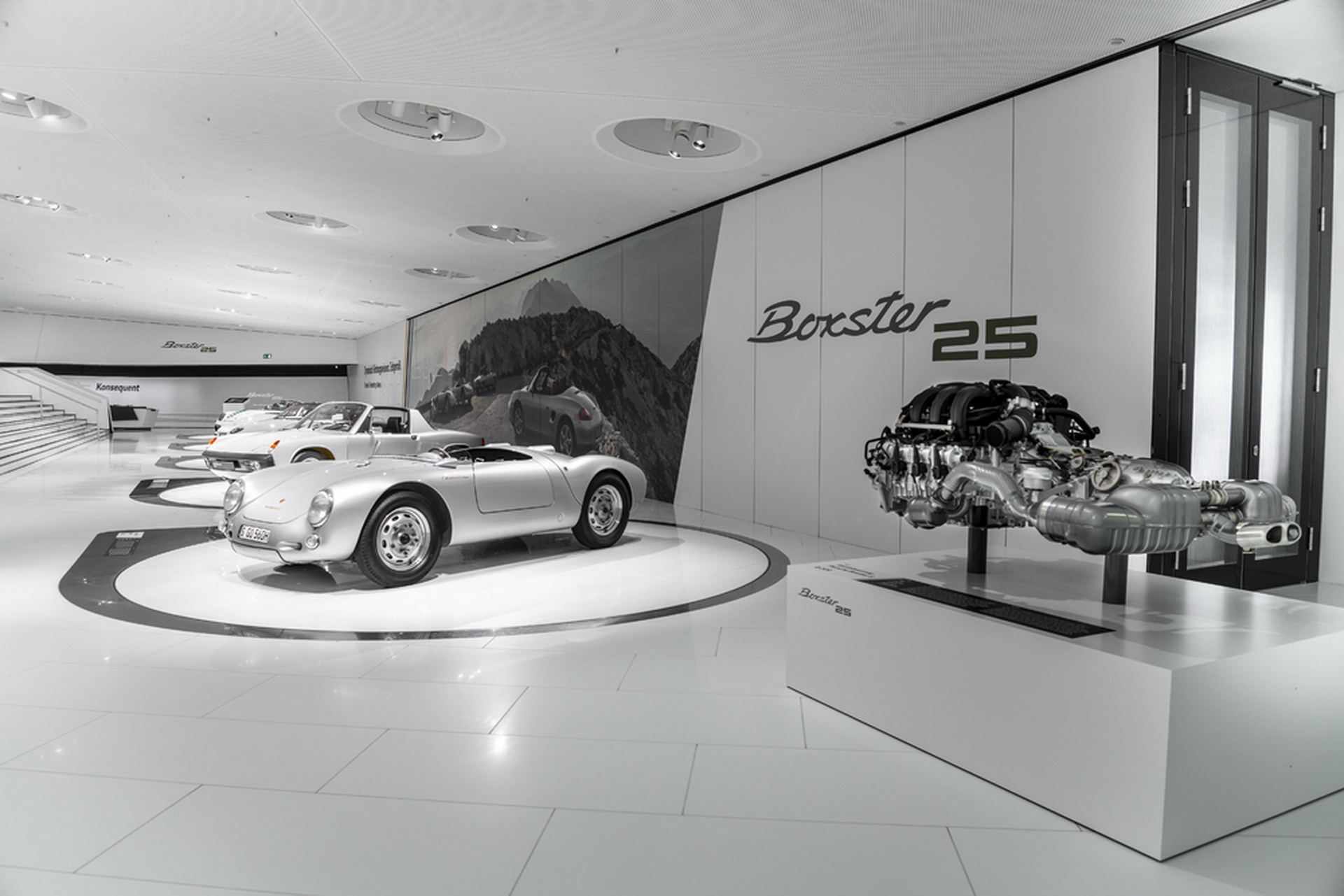 В Штутгарте продлена выставка Porsche с изюминкой концепт-кара «Boxster