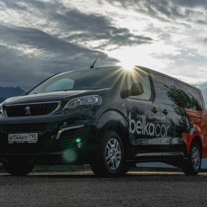 BelkaСar пополняет свой автопарк  микроавтобусами Peugeot Traveller