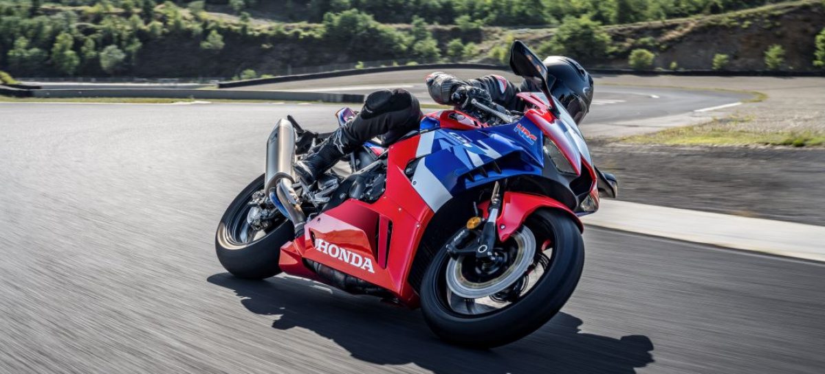 Honda представляет CBR1000RR-R Fireblade 2022