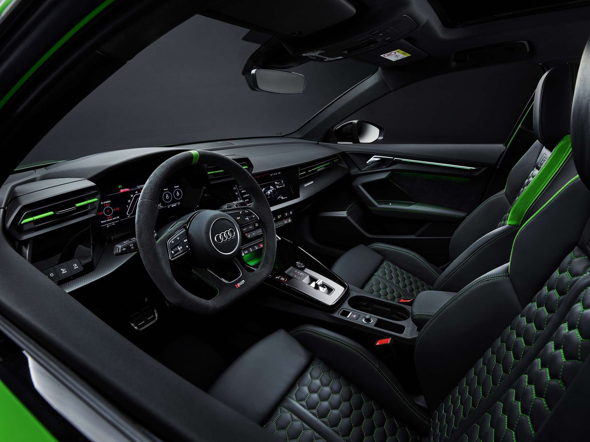 Интерьер Audi RS 3 Sedan