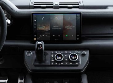 Для российских владельцев Jaguar и Land Rover приложение Spotify стало доступно в меню Pivi Pro