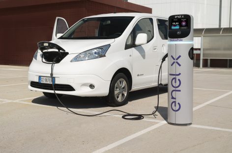 Насколько сложно организовать зарядку для электромобиля возле своего дома? – интервью с гендиректором Enel X