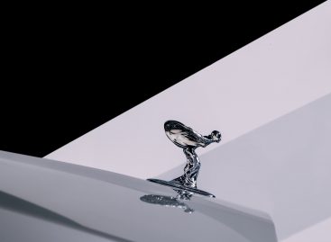 Новый дизайн фигурки «Дух экстаза» для самого аэродинамичного Rolls-Royce в истории