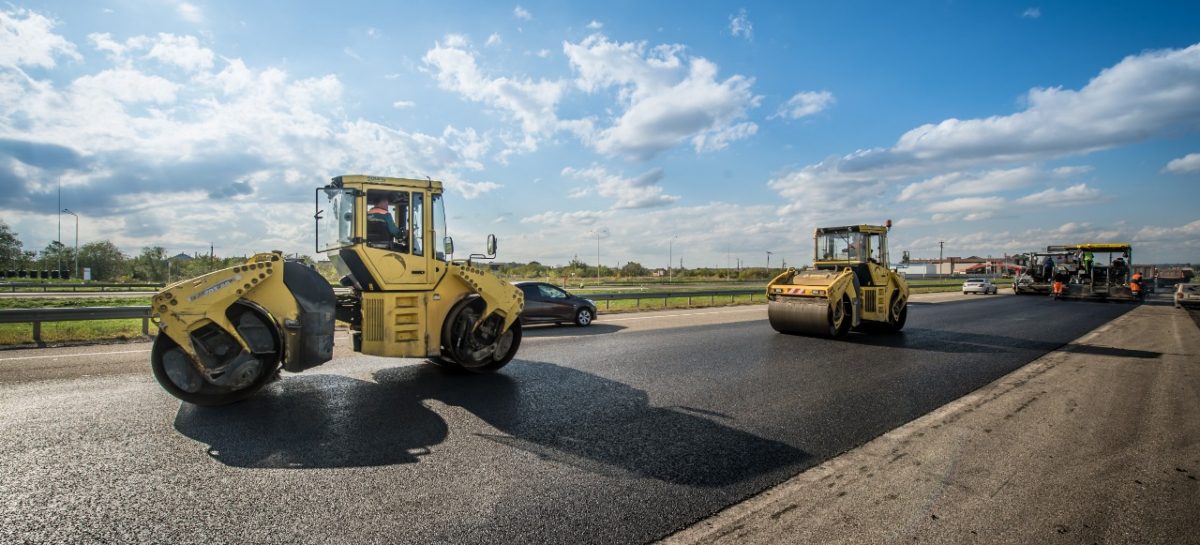 На более чем 100 км М-4 «Дон» в Ростовской области в 2022 году пройдут дорожные работы
