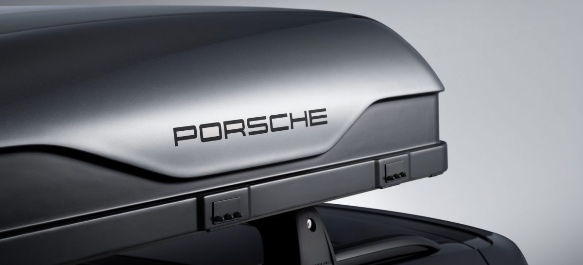 Новая палатка Porsche для крыши: отдых с видом