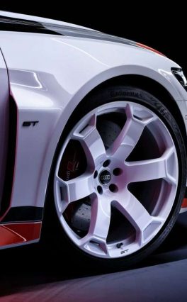 Когда модель достигает максимума: новый Audi RS 6 Avant GT