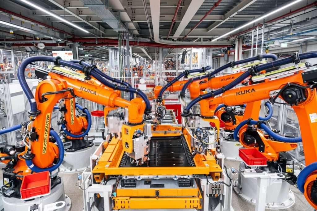 Audi Q6 e-tron завод plant