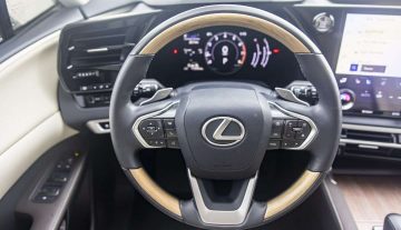 Тест-драйв Lexus RX: Он вам не Exceed